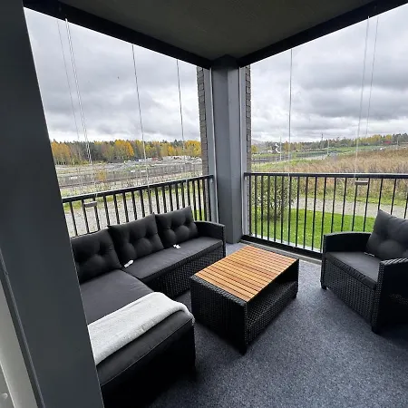 Quality Modern Apartment-many Services Nearby Apartment